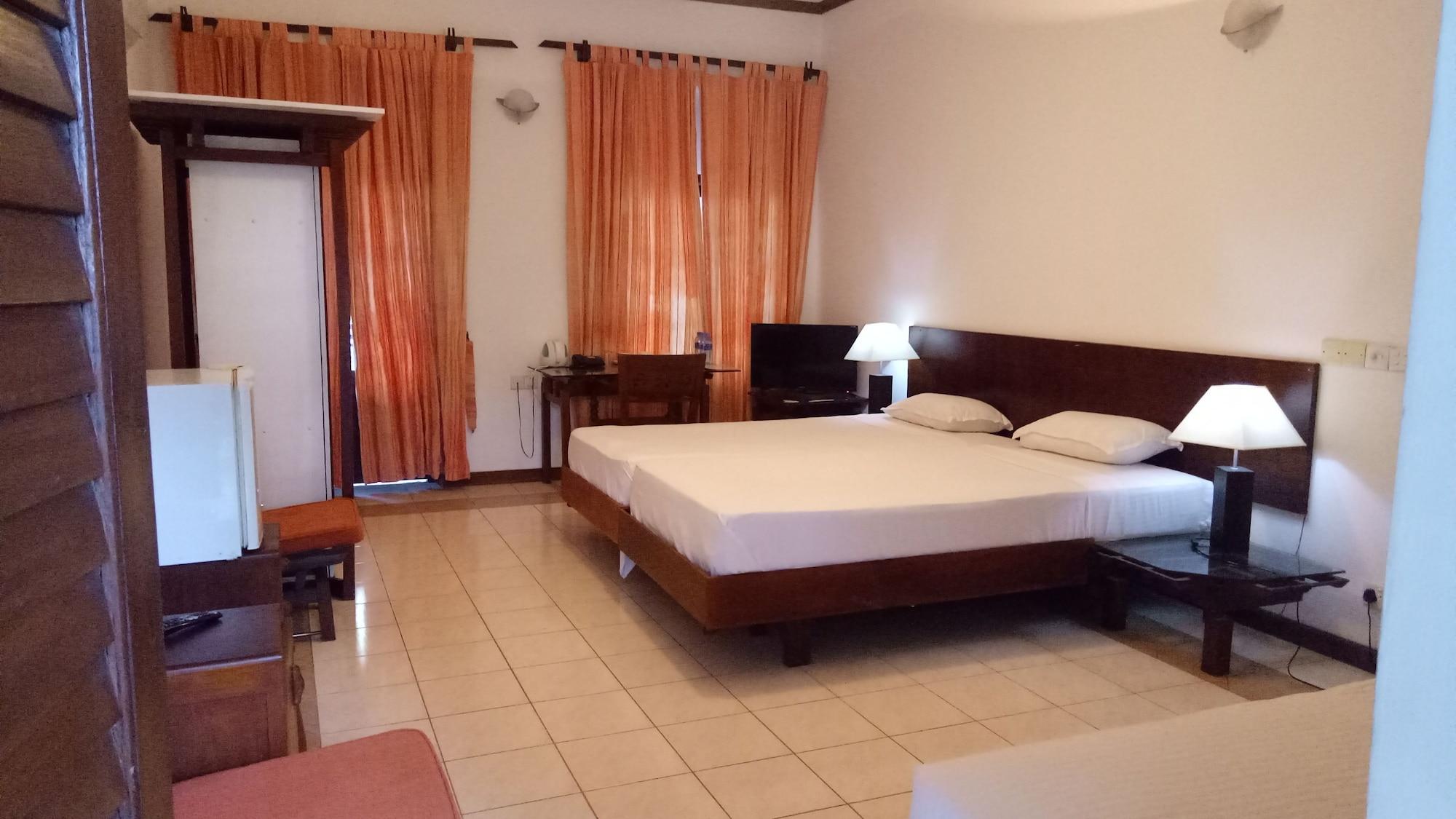 Welcombe Hotel Trincomalee Bagian luar foto