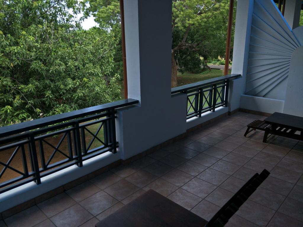 Welcombe Hotel Trincomalee Bagian luar foto