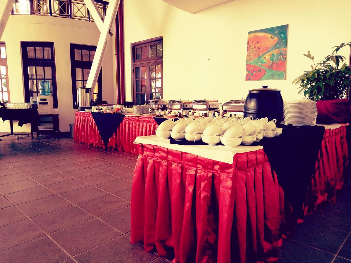 Welcombe Hotel Trincomalee Bagian luar foto